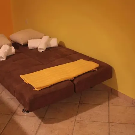 Appartement Sweet 5 Min From Towncenter Naxos City